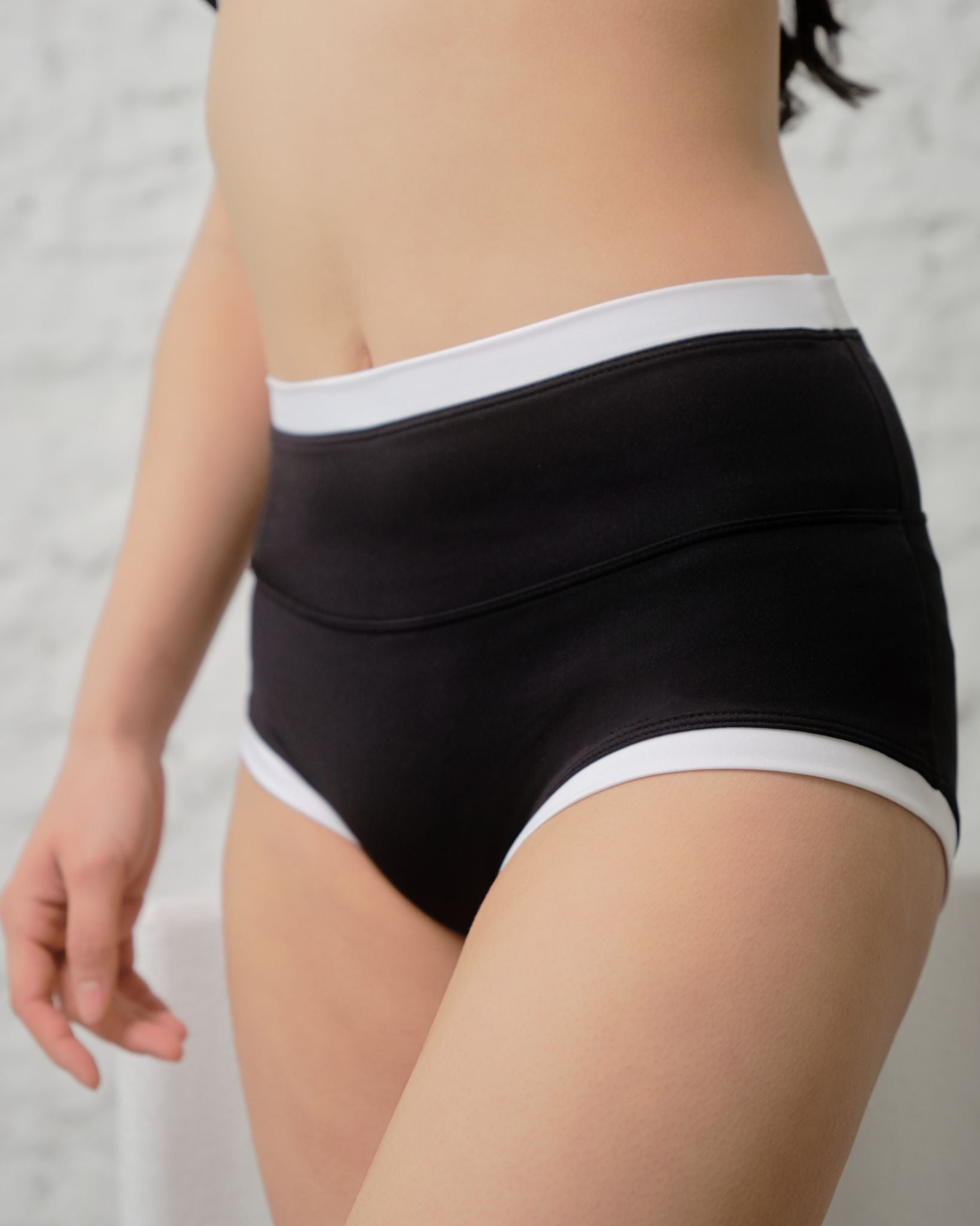 Black Haru Daily Set – high waist full coverage sustainable polewear outfit for beginners and dancers